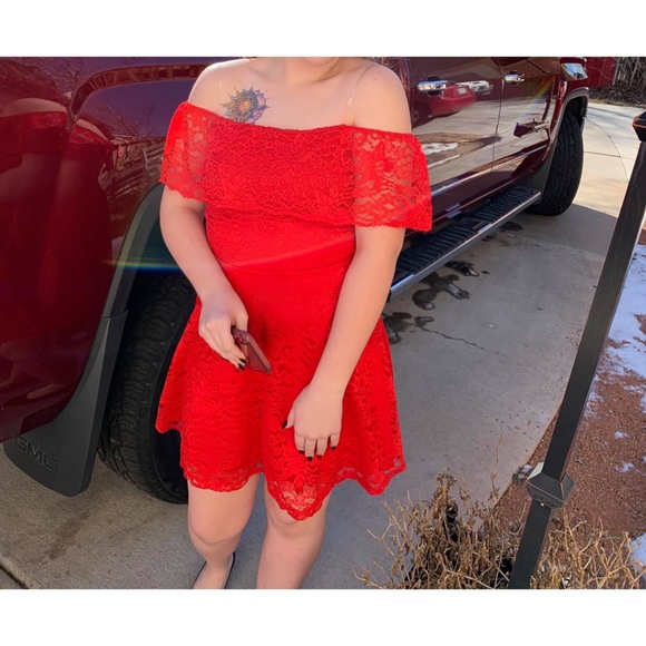 Cute mini red dress❤️ - Picture 2 of 2